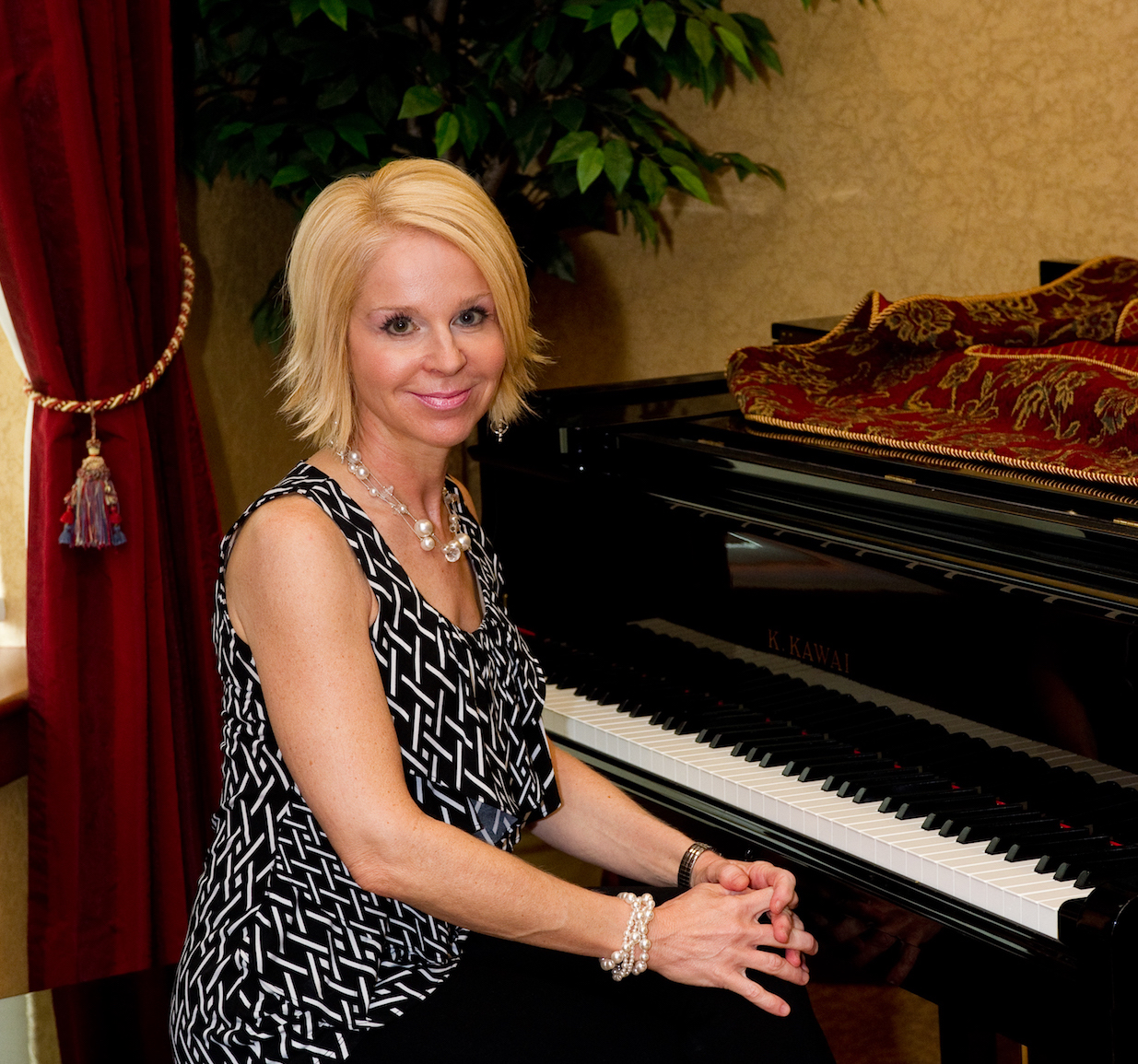 Five Things You Don't Know About Me: Singer/Pianist Candace Evans - In