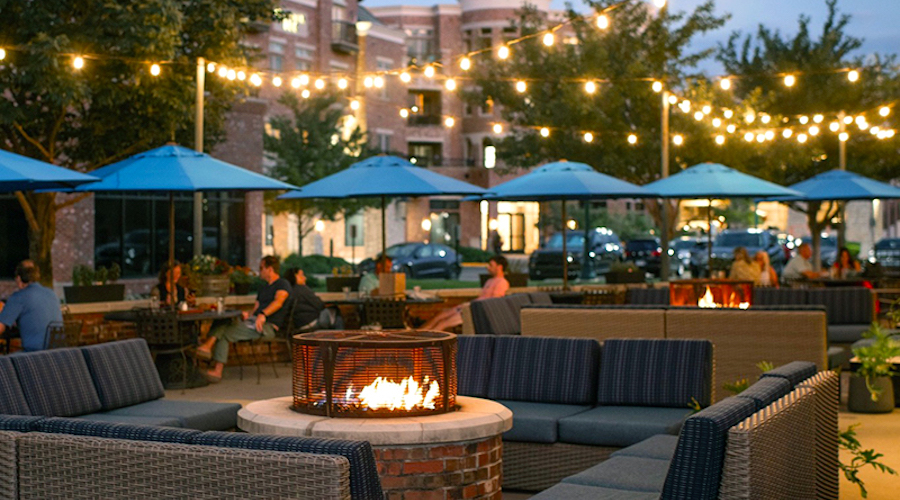 The patio at Rye in Leawood, Kansas